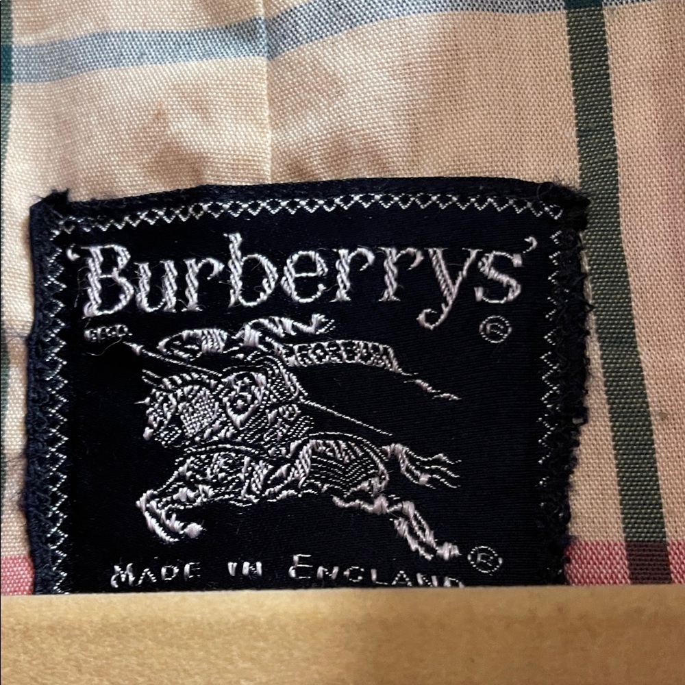 Vintage Burberry Classic A line swing Red Women's Coat - Picture 8 of 10
